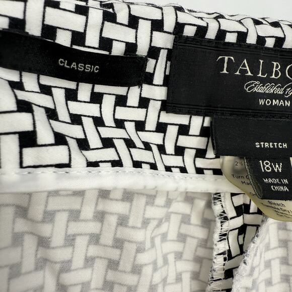 Talbots Plus size Capri Pants size 18 Basket weave Print Black White 22" Inseam - Picture 9 of 11